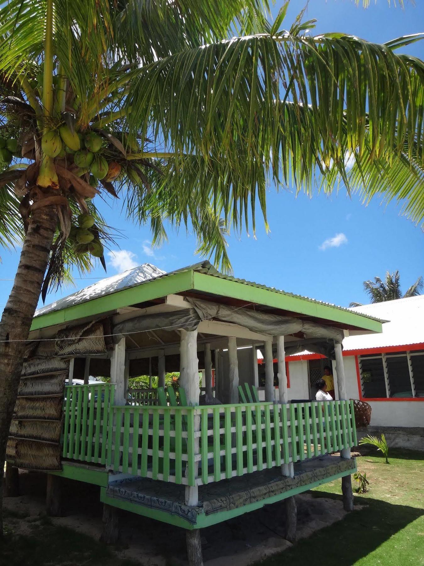 Tailua Beach Fales Manase Экстерьер фото
