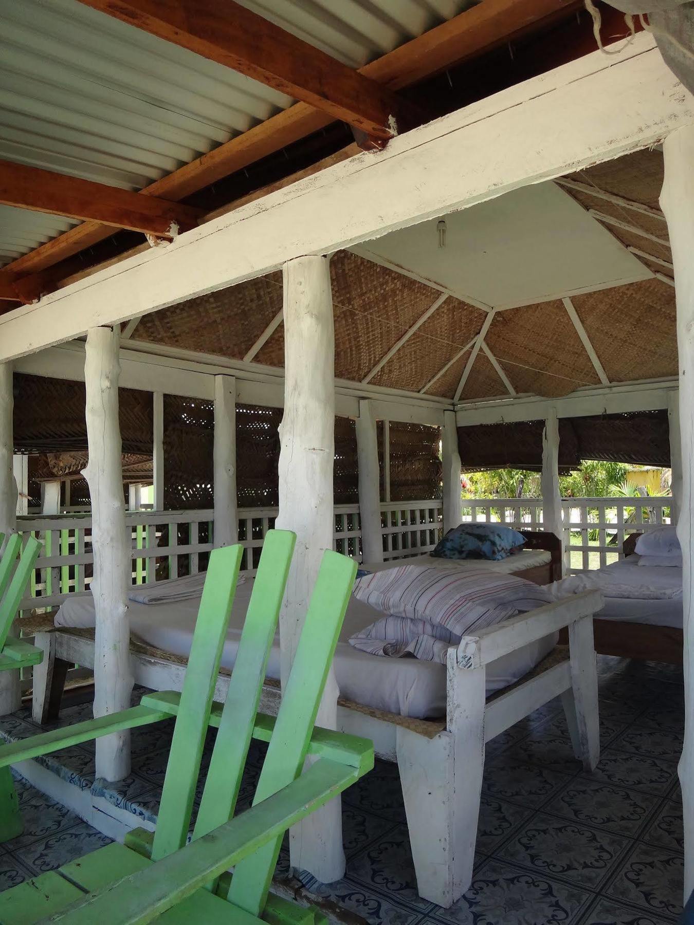 Tailua Beach Fales Manase Экстерьер фото