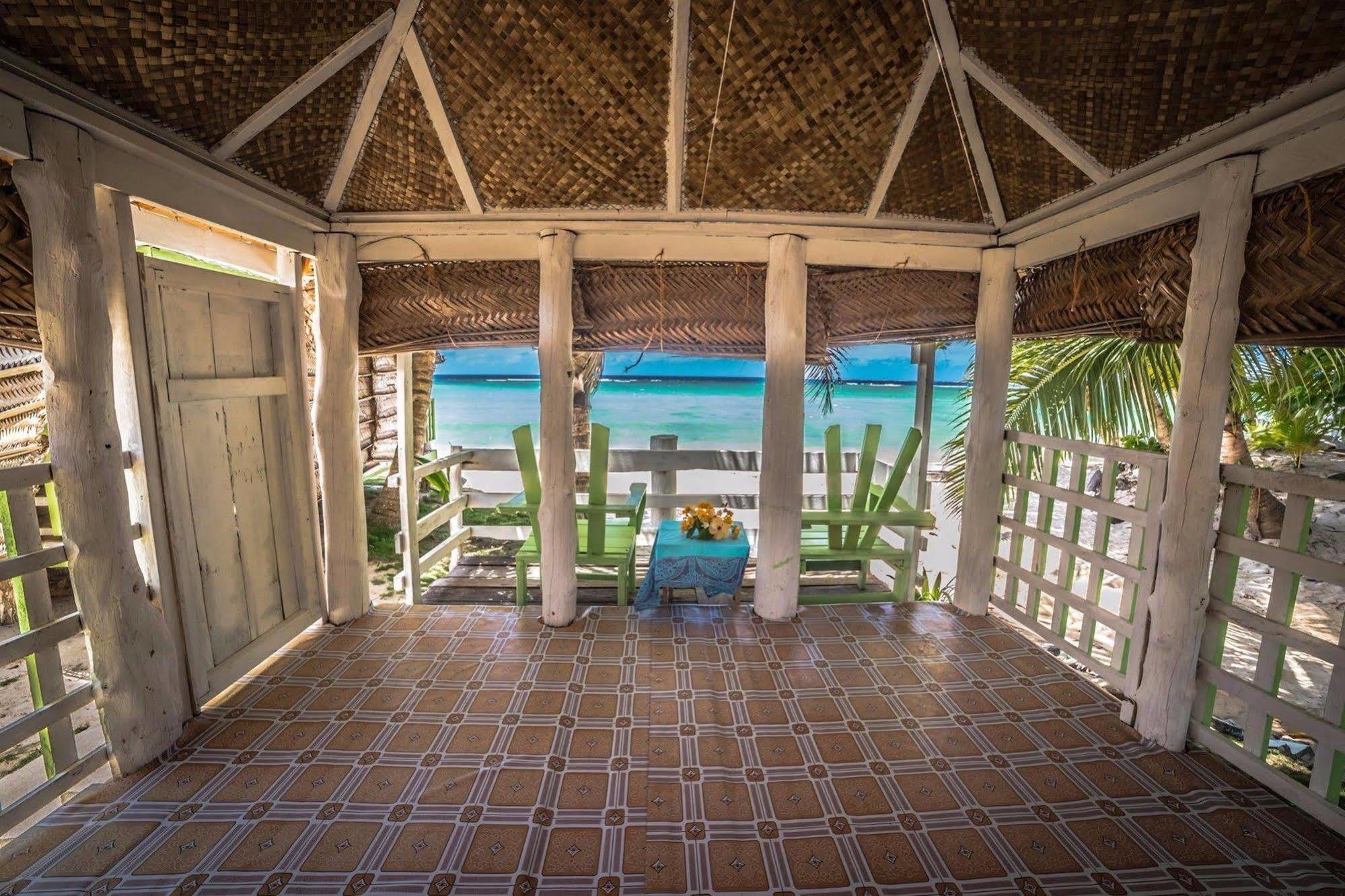 Tailua Beach Fales Manase Экстерьер фото
