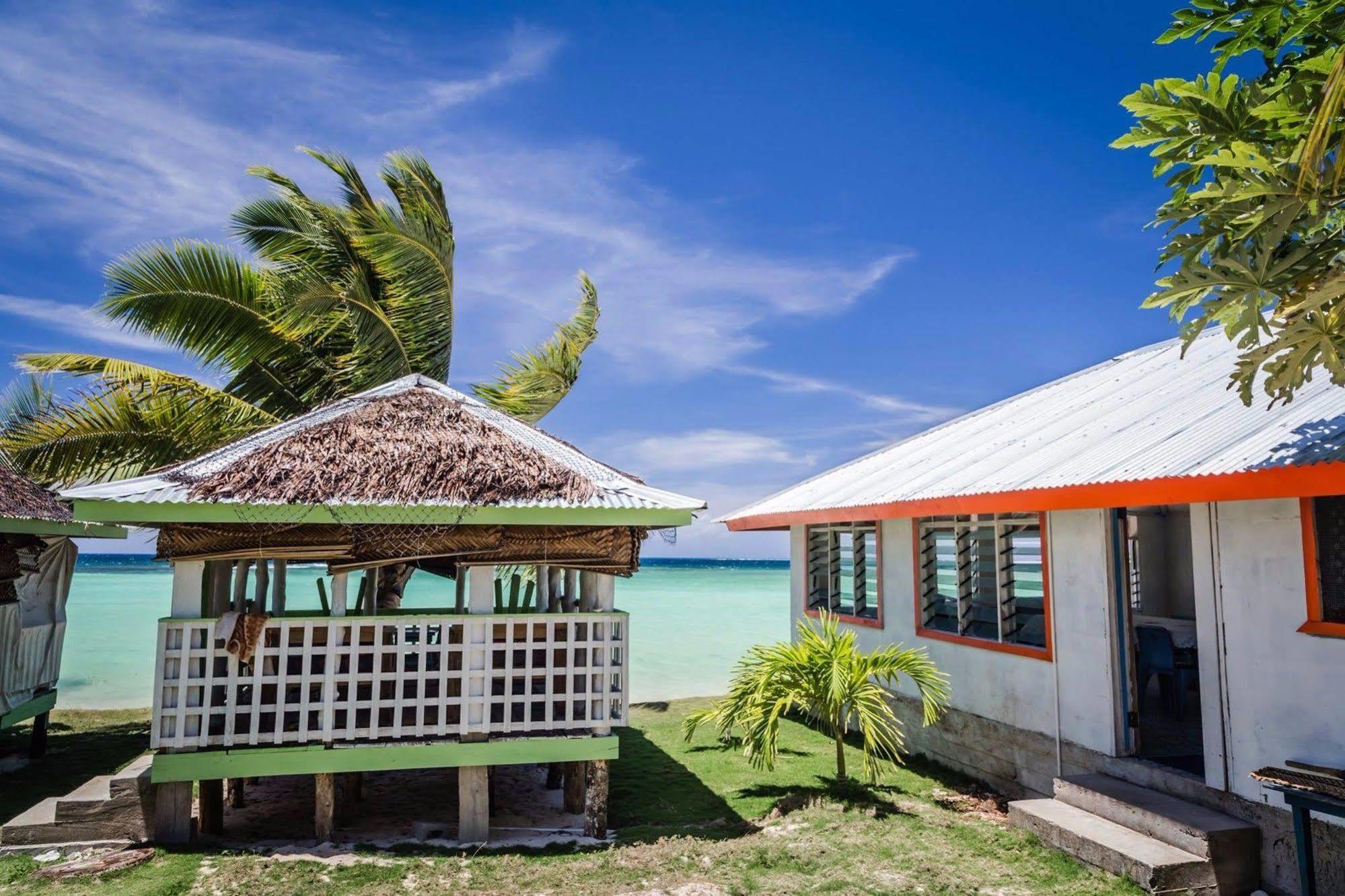 Tailua Beach Fales Manase Экстерьер фото